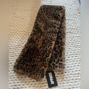 NWT APPARIS FAUX FUR LEOPARD PRINT SCARF
